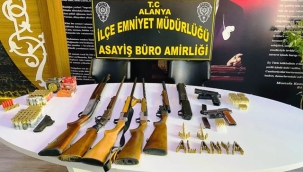 Alanya Emniyeti'nden 21 adrese eş zamanlı operasyon 