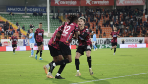 Alanyaspor'dan müthiş geri dönüş: 2-1