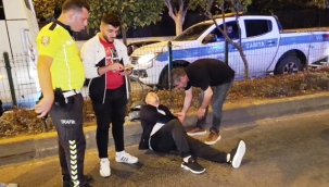 Aniden şerit değiştiren otomobile arkadan çarptı: 1 yaralı