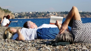 Antalya'da kar manzaralı deniz keyfi