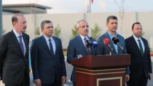 Bakan Uraloğlu, Antalya Havalimanı'nda incelemede bulundu