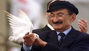 Bülent Ecevit: ''Lükse karşı bir lider'' (28 Mayıs 1925 - 5 Kasım 2006)