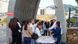 Büyükşehir'den Alanya'da çorba ikramı