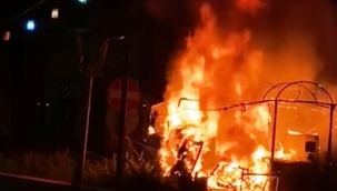 Ekmek teknesi gece küle döndü