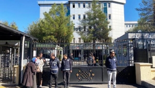 Narin'in ağabeyi Baran Güran: Annemle ilişkisini görseydi kafalarına sıkardı