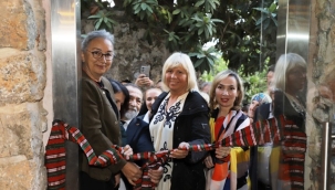  Ukraynalı Kadın Ressamların Gözünden Alanya Sanat Sergisi açıldı