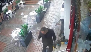 Alacağını isteyen iş yerine elinde kazmayla geldi