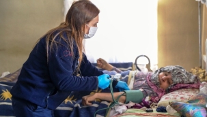 Alanya Belediyesi evde sağlık taramalarına aralıksız devam ediyor