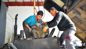 Alanya Belediyesi'nin araçları kesintisiz hizmet için bakıma alındı