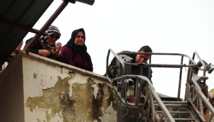 Alanya'da  baca yangını büyümeden söndürüldü