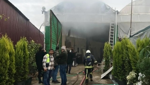 Alanya'da çıkan yangında 3 iş yeri zarar gördü