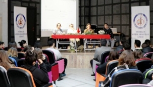 Alanya'da heykeltıraşlar öğrencilerle buluştu