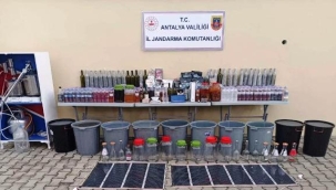 Alanya'da sahte alkol operasyonu! Evi imalathaneye çevirmiş