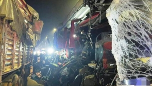 Alanya'ya gelen otobüs kaza yaptı: 1 ölü, 20 yaralı