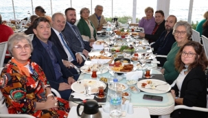 ALKÜ Tazelenme Üniversitesi öğrencileri kahvaltıda buluştu