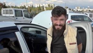 Polis lastiklerini patlatarak durdurdu. Sürücünün savunması şok etti!