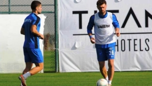 Alanya 1221 FK hazırlık maçında Tire FK'yı 2-1 mağlup etti 