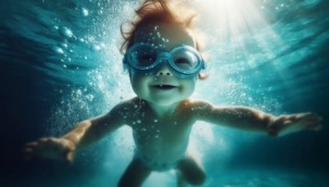 Alanya Belediyespor'un 0-3 yaş bebek yüzme eğitimleri başlıyor 