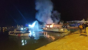 Alanya'da lüks yat alev alev yandı