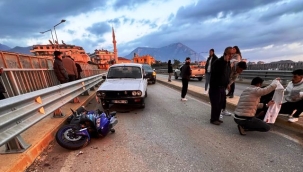 Alanya'da otomobil ile motosiklet çarpıştı: 1 yaralı 
