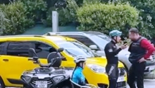 Alanya'da taksi şoförü Kazak paralimpik bisiklet sporcularına saldırdı