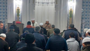 Alanya'da yılın ilk sabah namazı buluşması Alış Camii'nde düzenlendi 