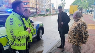 Polis ekibi kazazedeleri ATM başında pazarlık yaparken buldu