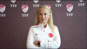 A Milli Kadın Futbol Takımı Teknik Direktörü Necla Güngör Kırağası: "Hedefimiz puan veya puanlar almak"