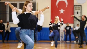 Alanya Belediyesi zeybek kursları ikinci dönemi başladı