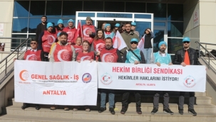 Alanya'da diş hekimleri iş bıraktı