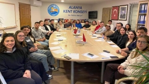 Alanya'da gençlerin yönetimde söz sahibi olması için harekete geçtiler