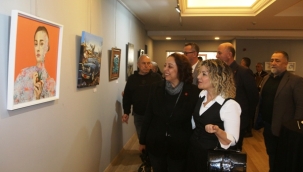 Alanya'da sevginin gücünü sanatla bütünleştiren sergi açıldı