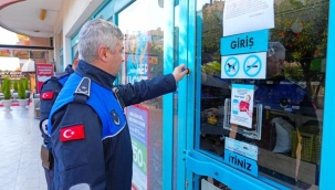 Alanya'da tarihi geçmiş bebek maması ve süt satan 2 zincir market mühürlendi