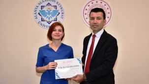 Alanya EAH'ta başarılı hekimler ödüllendirildi