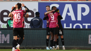 Alanyaspor'dan müthiş geri dönüş: 3-2  