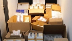 Antalya'da 5 bin 105 kutu kaçak ilaç ele geçirildi