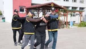 Esnaftan 35 milyon TL haraç isteyen 'Duygusuzlar' çetesi çökertildi