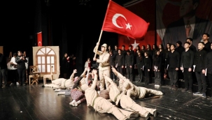 Alanya'da İstiklal Marşı'nın kabulünün 104'üncü yıl dönümü kutlandı