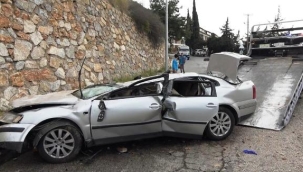 Alanya'da otomobille şarampole uçan sürücü yaralandı