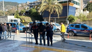 Alanya'da 'Vurgun Operasyonu'nda 2 kişi tutuklandı