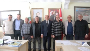 Alanya Hal Derneği'nde Adem Kaya güven tazeledi