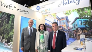 Başkan Özçelik, Freizeitmesse Nürnberg Turizm Fuarı'na katıldı