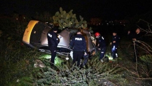 Kaldırıma çarpıp bahçeye uçan otomobilin sürücüsü polisten acı haber geldi