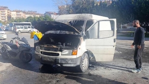 Kaportacıya bırakılan araçta yangın çıktı