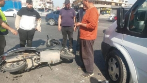 Minibüs ile çarpışan motosikletin sürücüsü yaralandı