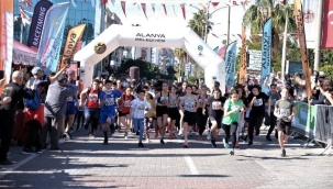 'Alanya Atatürk Yarı Maratonu ve Halk Koşusu' başlıyor