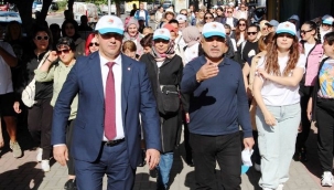 Alanya'da sağlık için 10 bin adım attılar