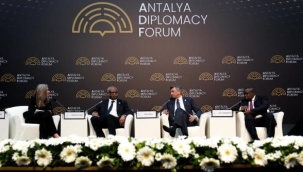 Antalya Diplomasi Forumu'nda, Ayrışan Dünyada Diplomasiyi Sahiplenmek paneli düzenlendi