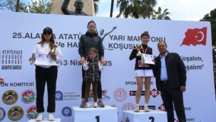 Zuhal Sirkeli'den '25. Alanya Atatürk Yarı Maratonu ve Halk Koşusu' teşekkürü