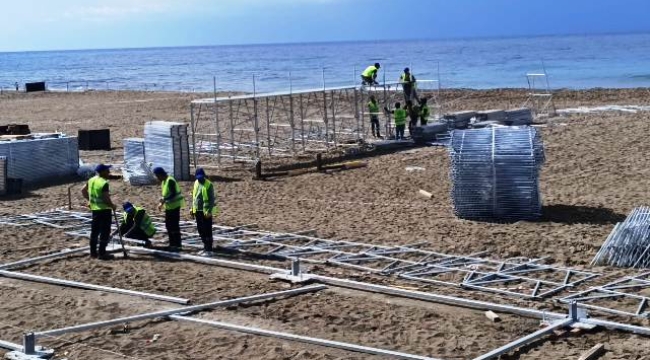 Alanya'da 1 Mayıs'ın adı var! İşçiler yine iş başında